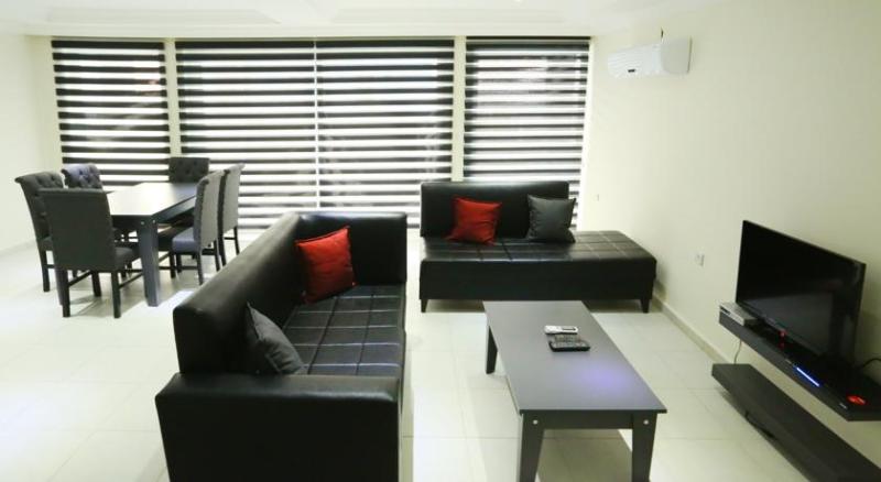 Отель Orka Royal Hill Apartments
