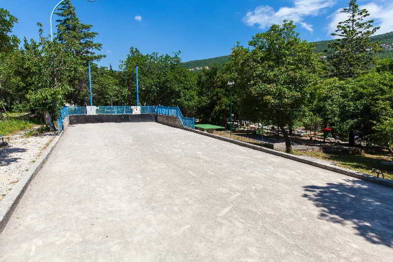 هتل Holiday Resort Kačjak