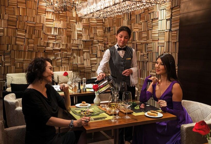 ホテル Rixos Khadisha Shymkent