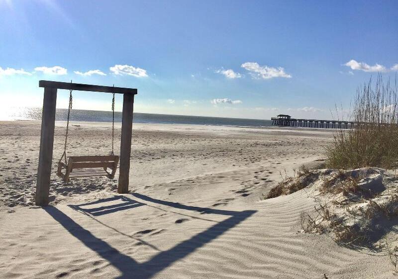 مُتل Sandcastle Inn