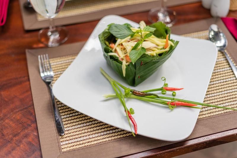 پانسیون Five Rose Siem Reap Hostel