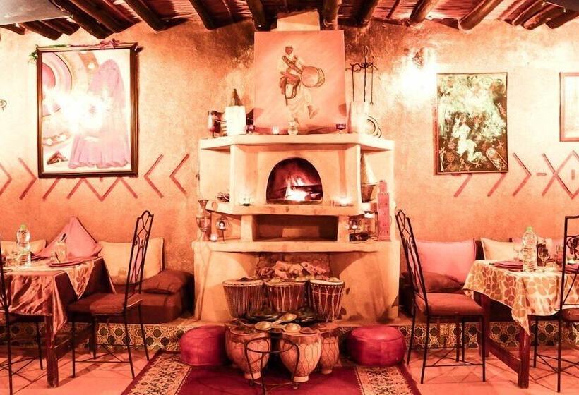 پانسیون Nasser Palace Hôtel & Bivouacs