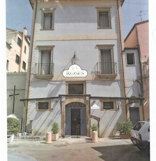 Отель Albergo Roses