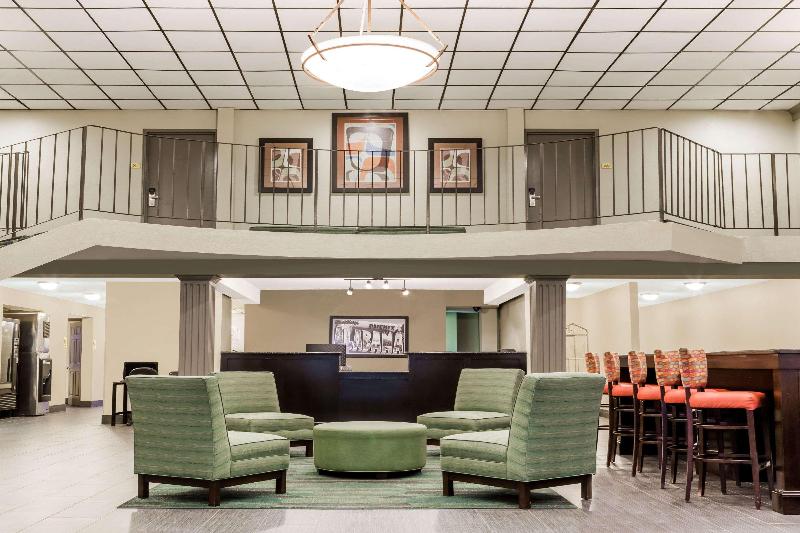 هتل Americas Best Value Inn Phenix City