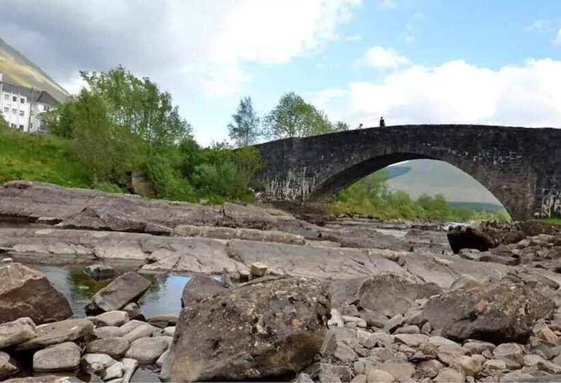 هتل Bridge Of Orchy