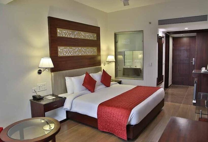 فندق Clarion Inn Sevilla