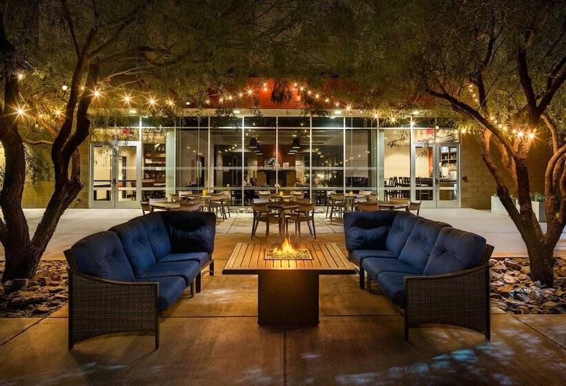 هتل Four Points By Sheraton At Phoenix Mesa Gateway Airport