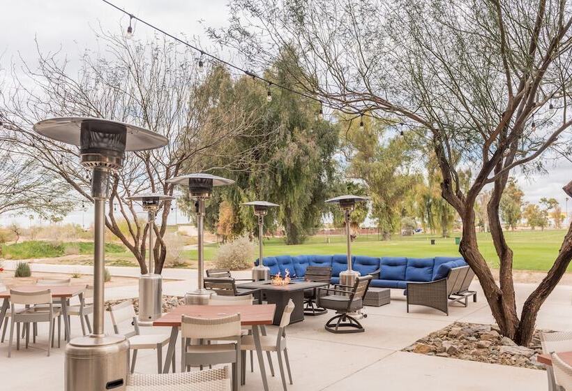 هتل Four Points By Sheraton At Phoenix Mesa Gateway Airport