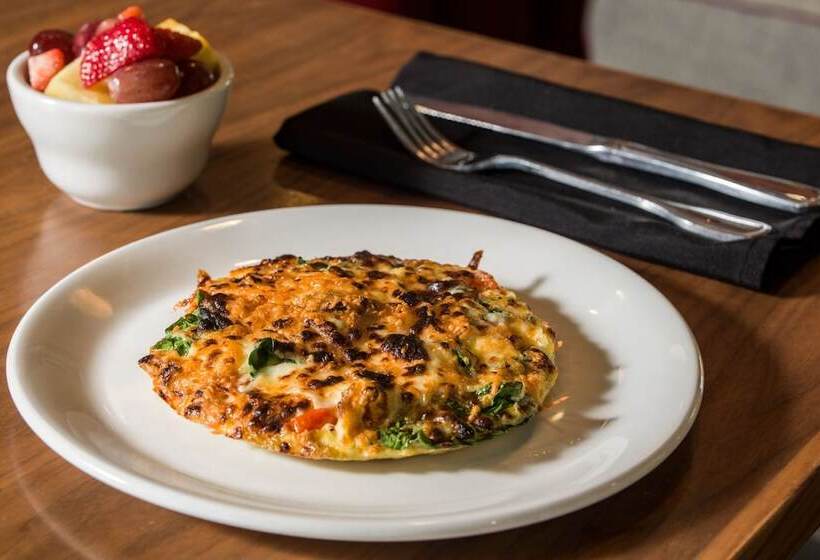 هتل Four Points By Sheraton At Phoenix Mesa Gateway Airport