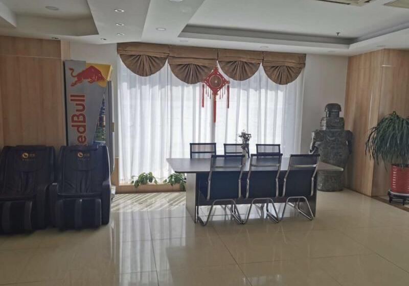 ホテル Greentree Inn Weihai North Qingdao Road Express