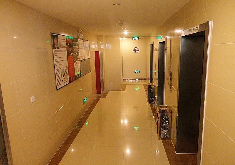 ホテル Greentree Inn Weihai North Qingdao Road Express