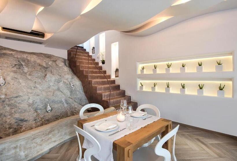هتل Skyfall Suites  Adults Only