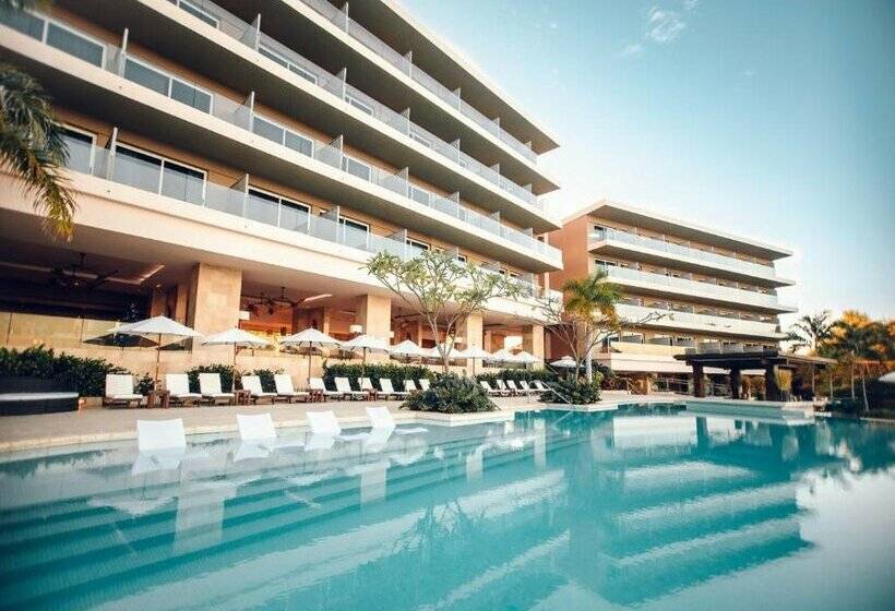 هتل Wyndham Tamarindo