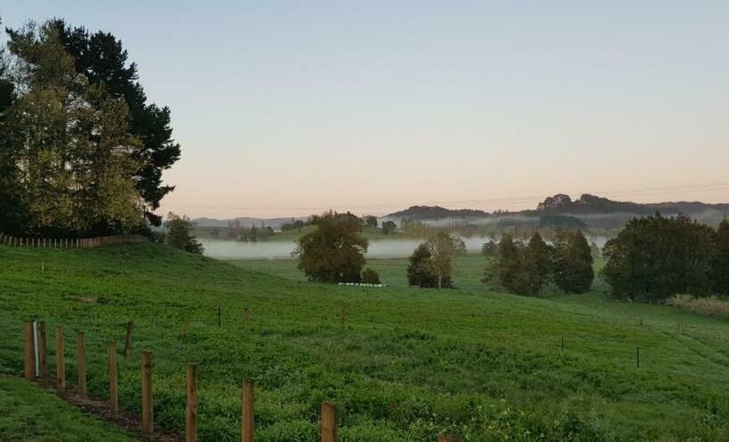 Общежитие Waitomo Homestead Cabins