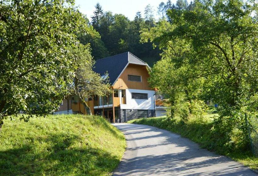 هتل Apartments Tourist Farm štorman With Ev Ch Station