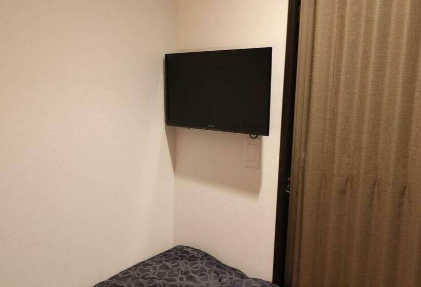 Leo Yu Capsule Hotel Nishifunabashi