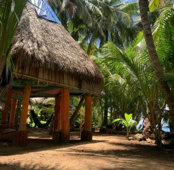 هتل Ensueños Natural Reserve Little Corn Island Nicaragua