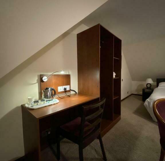 Пансион Clifton House Brighton