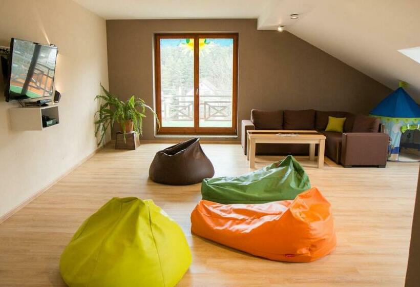 פנסיון Guest House Tri Koruny
