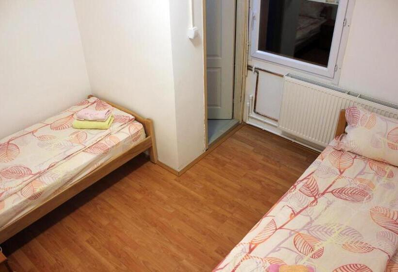 پانسیون Stara Planina Vila Vesela Kuca