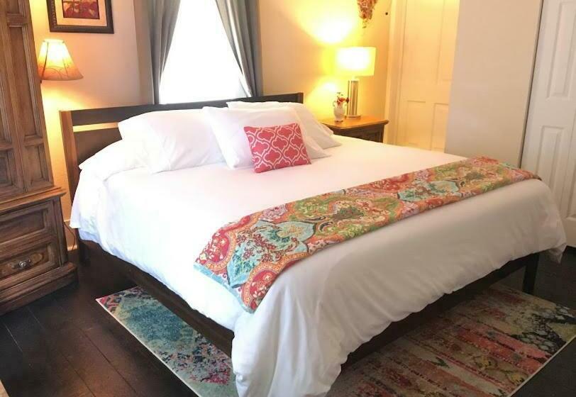 旅馆 Spacious 5br Home In Downtown Historic District