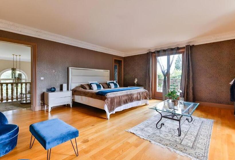 צימר Chateau De La Feuilleraie