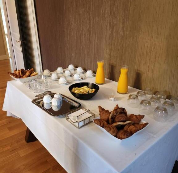 צימר Chateau De La Feuilleraie