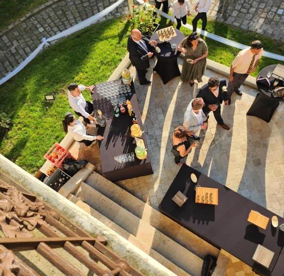 צימר Chateau De La Feuilleraie