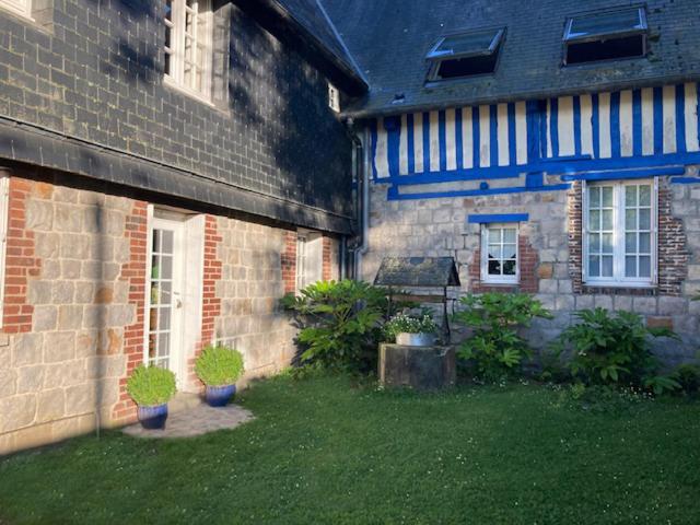 ベッドアンドブレックファースト L Armandière