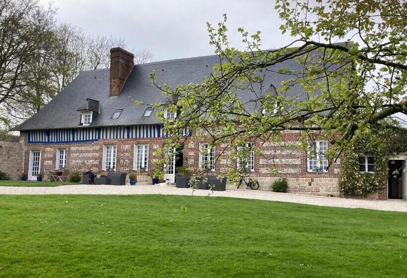 ベッドアンドブレックファースト L Armandière