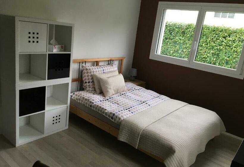 Bed and Breakfast Montaney Guests House Epfl