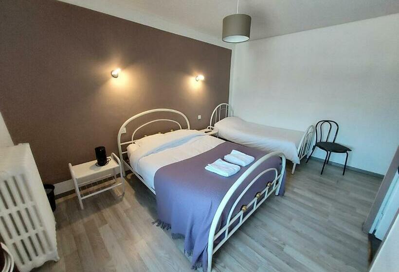 호텔 Hôtel Le Comtois