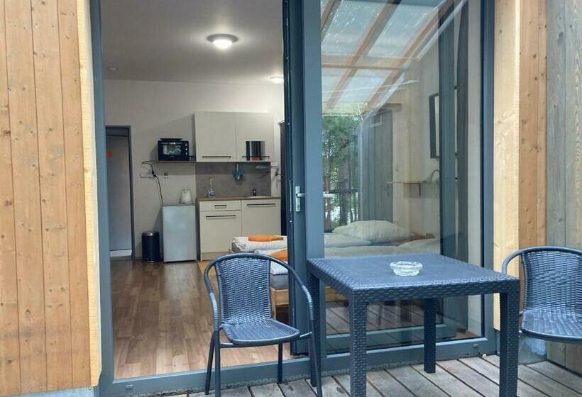 بنسيون Kuk Račice   Mini Apartman