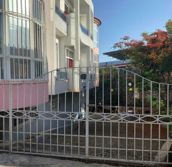 پانسیون Maison Residencial Casa De Ferias