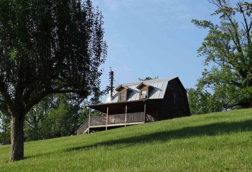 ベッドアンドブレックファースト Engadine Inn & Cabins