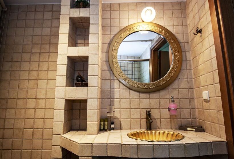Elia Portou Rooms