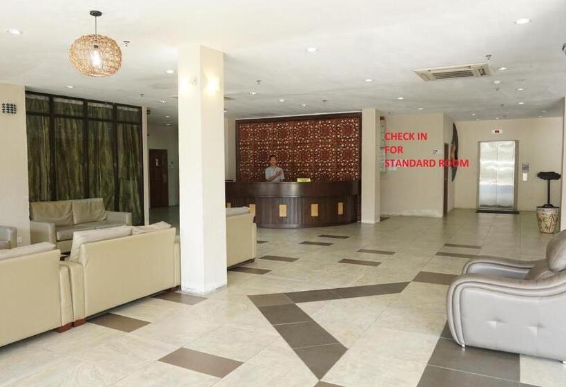 هتل De Baron Resort