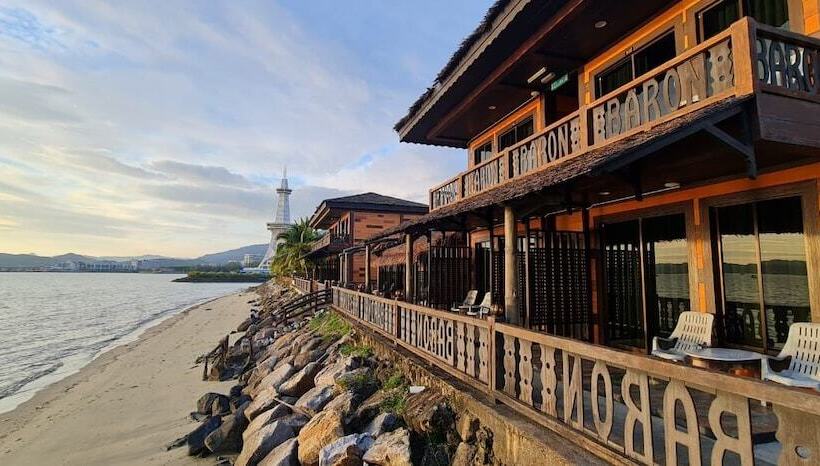 هتل De Baron Resort