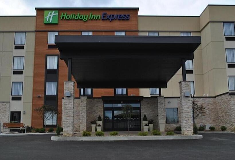 호텔 Holiday Inn Express Salem, An Ihg