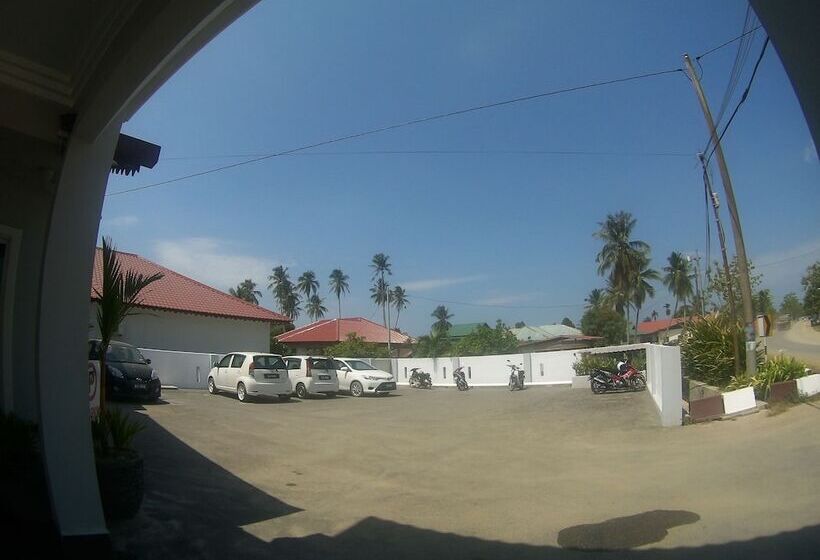 هتل Langkawi Chantique