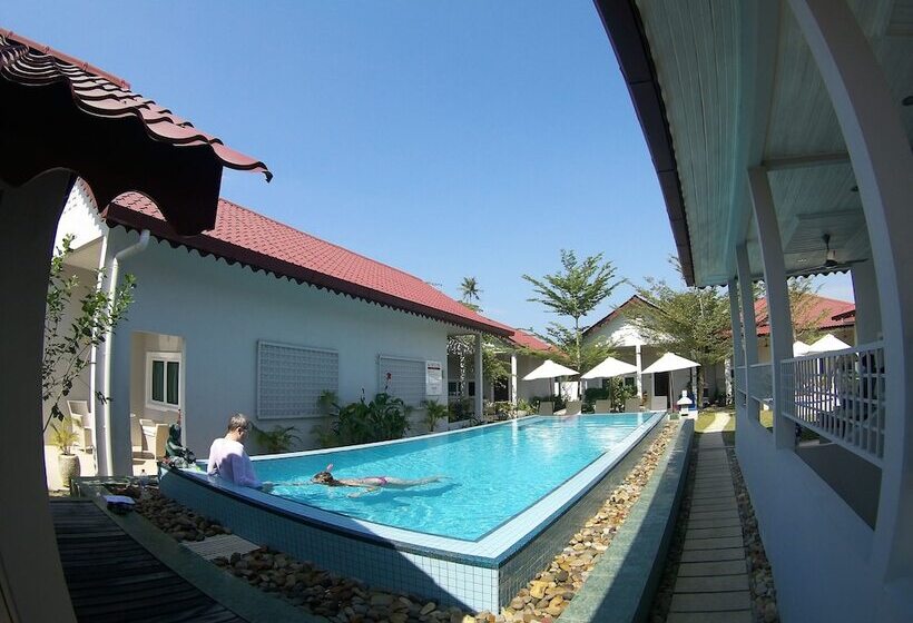 هتل Langkawi Chantique