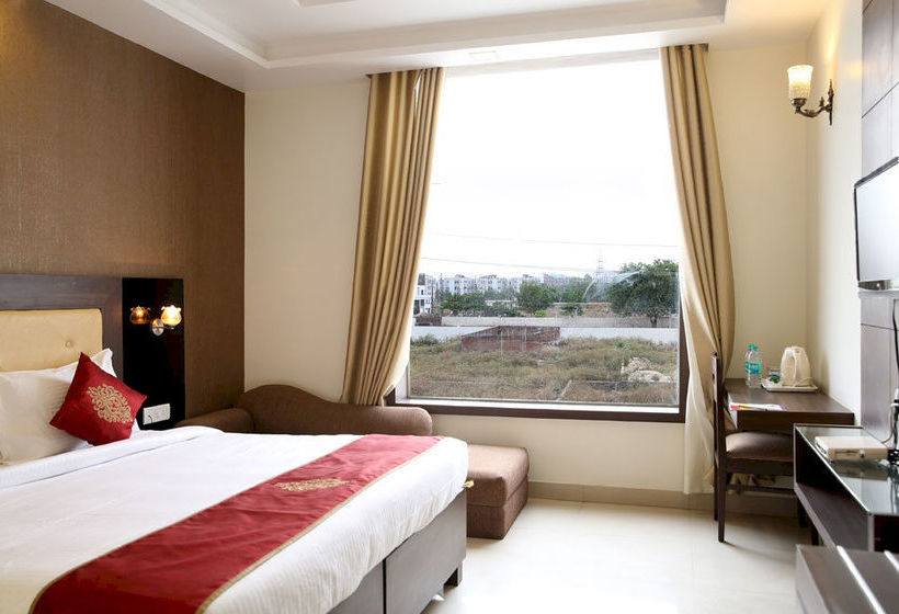 Hotelli Light House Agra By Park Tree