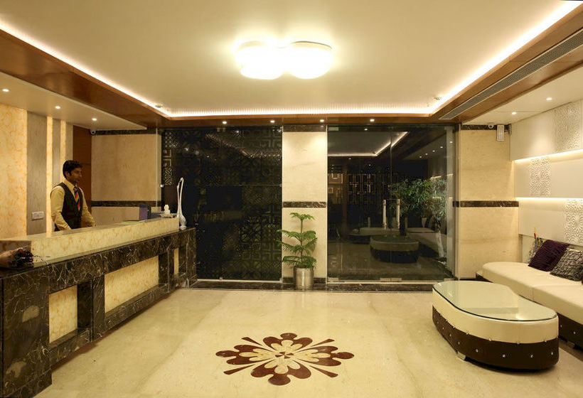 Hotelli Light House Agra By Park Tree