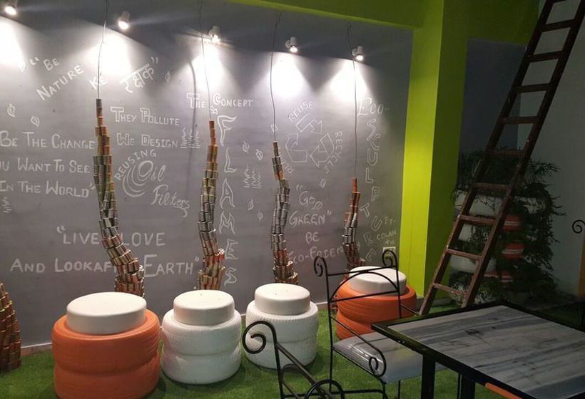 Hotelli Light House Agra By Park Tree