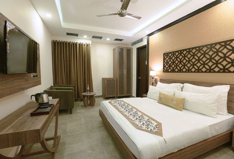 فندق Safari Park Resort