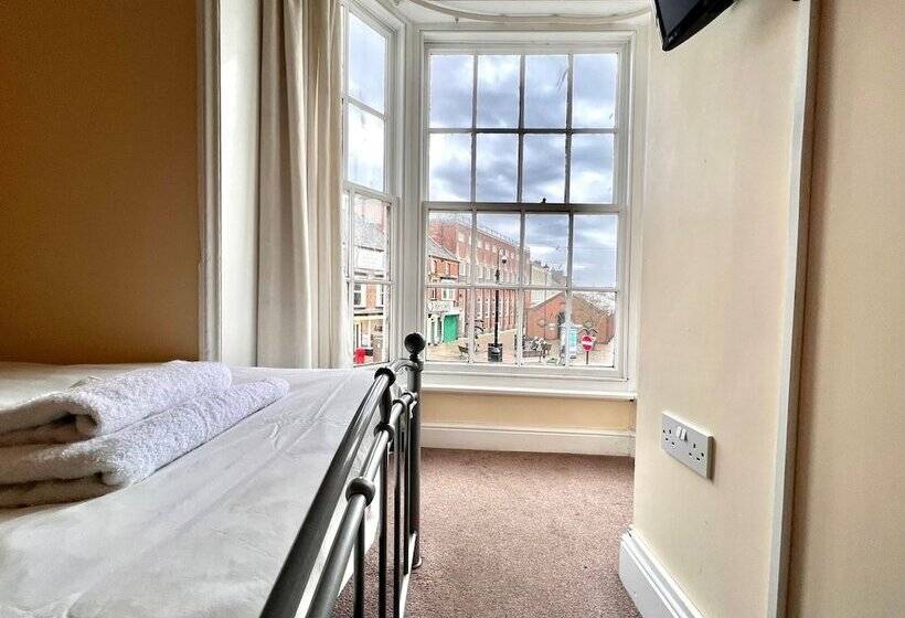 هتل The Brunswick