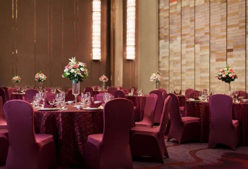 فندق Wanda Realm Chifeng