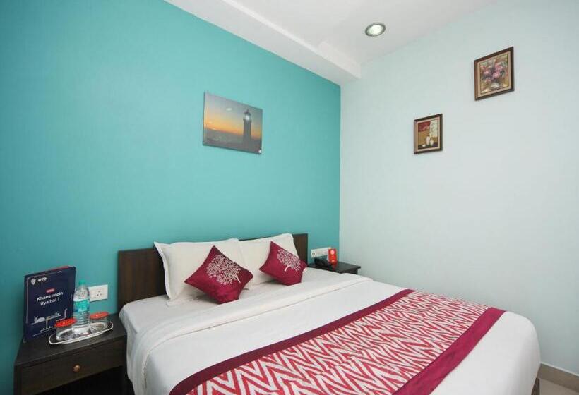 Max Classic Serviced Apartment