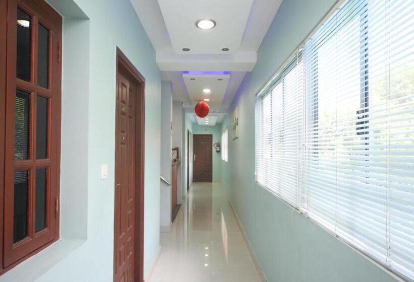 Max Classic Serviced Apartment