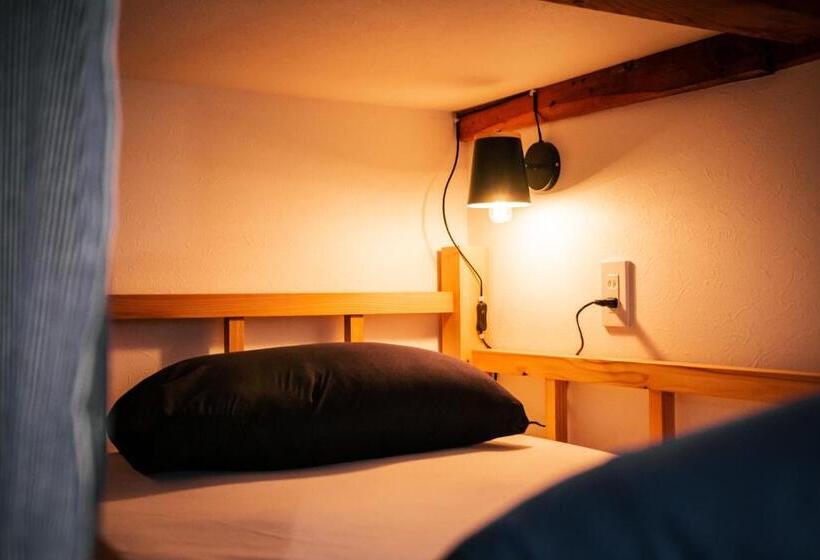 فندق صغير Next Chapter   Guesthouse   Kito